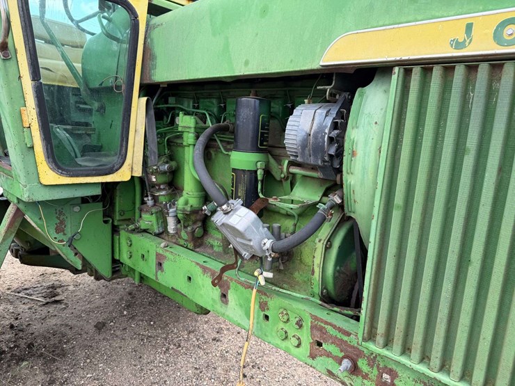 john-deere-4020-image-30