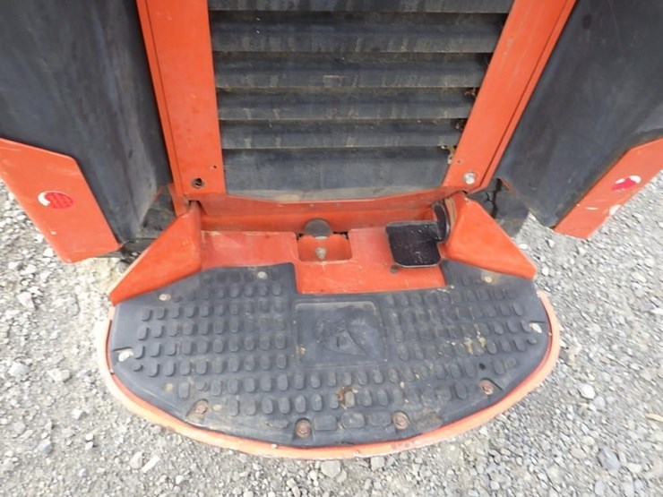 2021-ditch-witch-sk800-image-19