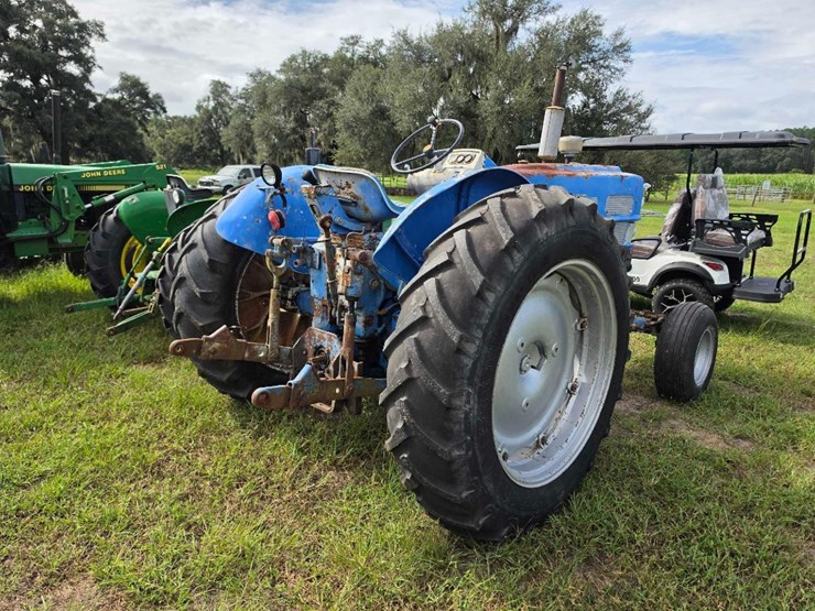 1960-ford-6000-image-4