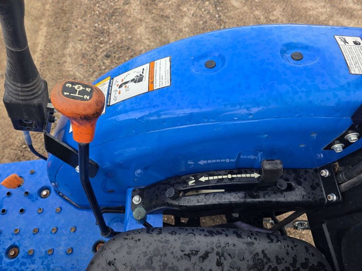 2022-new-holland-workmaster-40-image-31