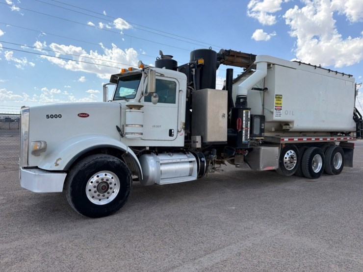 2015-peterbilt-367-image-1