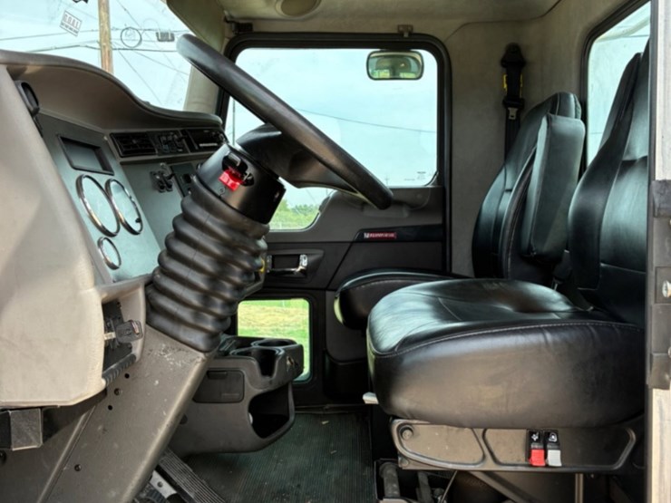 2019-kenworth-t370-image-7