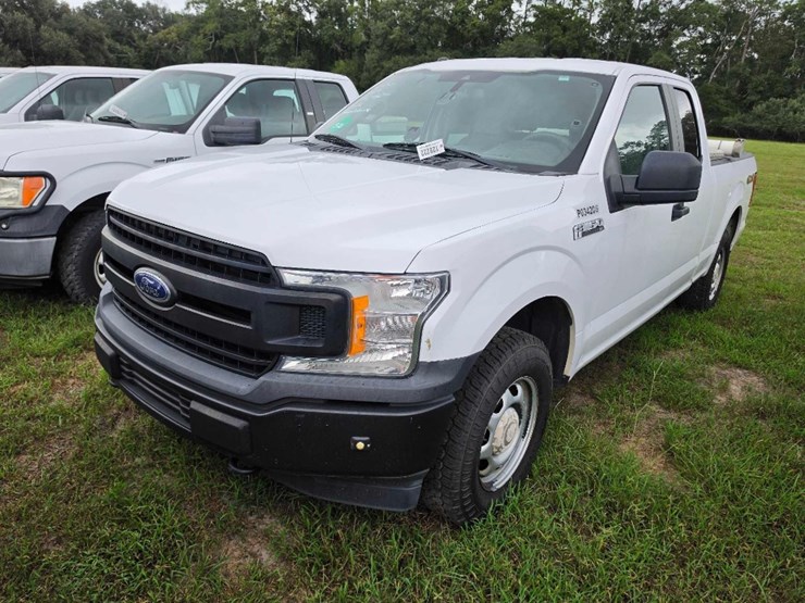 2019-ford-f150-xl-image-2
