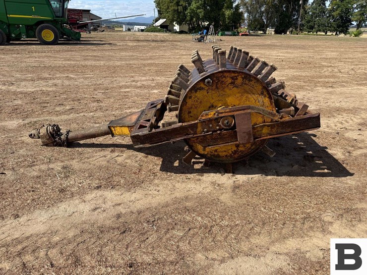 sheepsfoot-compaction-roller-image-2