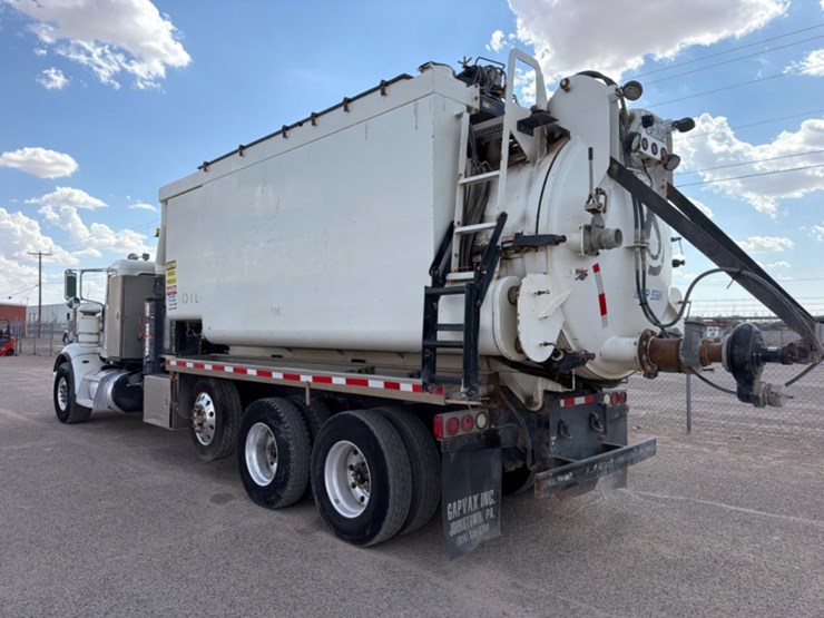 2015-peterbilt-367-image-8