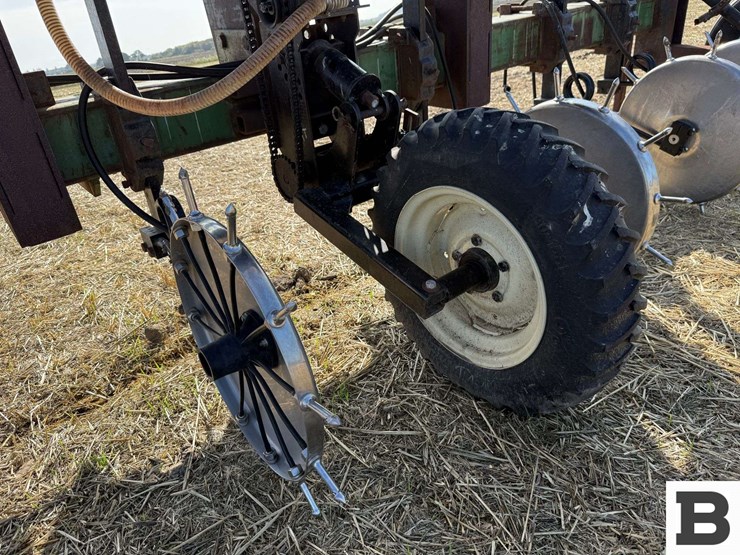 john-deere-7100-image-29