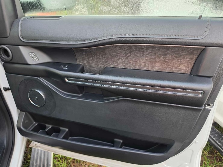 2018-ford-expedition-image-9