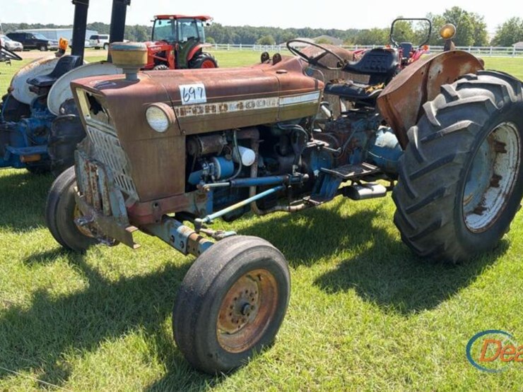 ford-4000-image-1