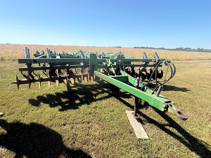 john-deere-714-image-1