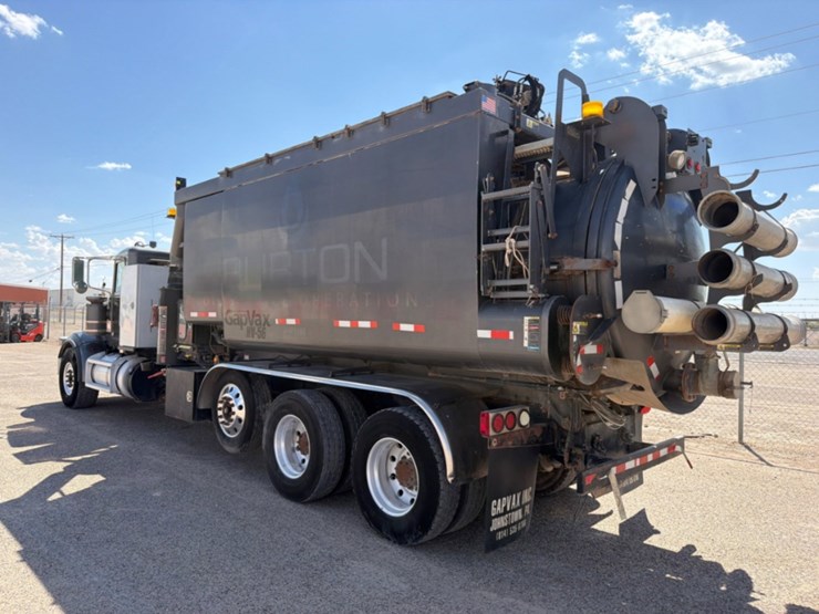 2019-peterbilt-367-image-10