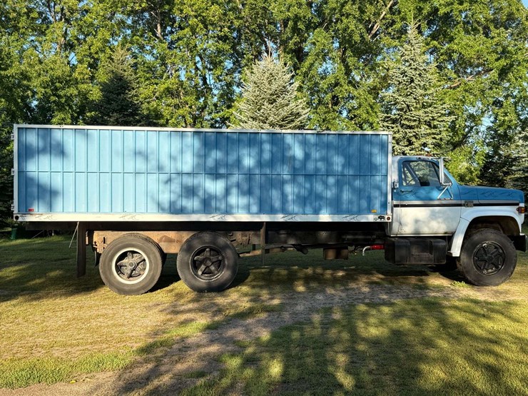 1977-chevrolet-c65-image-5
