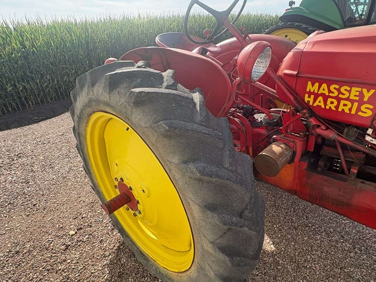 massey-ferguson-30-image-9