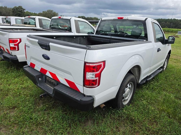 2019-ford-f150-xl-image-5