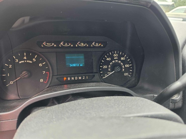 2019-ford-f150-xl-image-12
