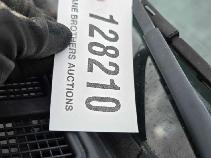 2018-ford-f150-xl-image-18