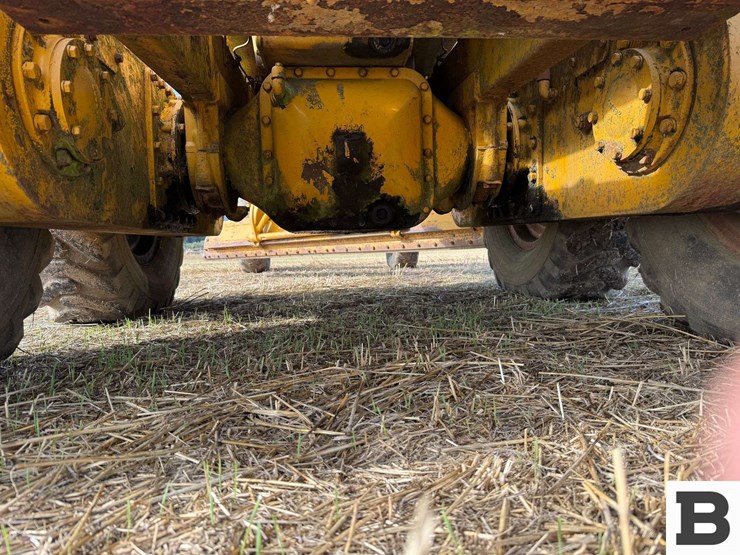 caterpillar-12-image-31