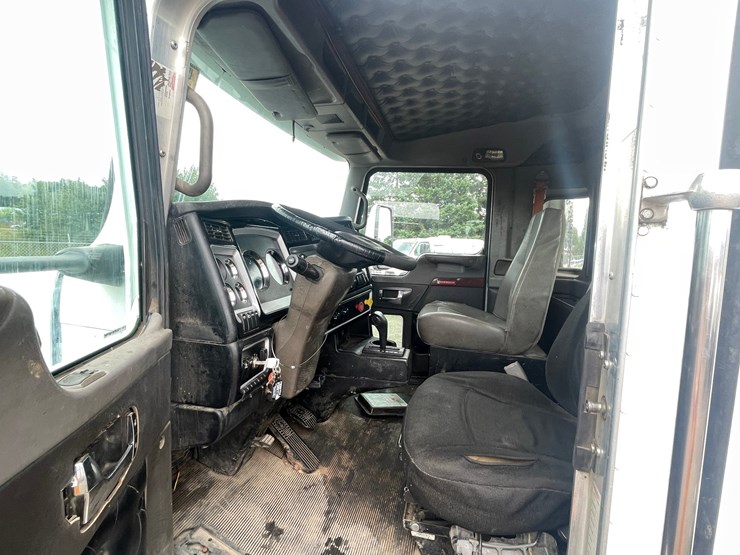 2007-kenworth-t800-image-32