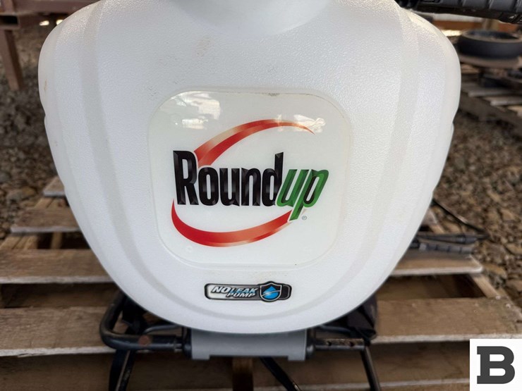 roundup-4-gallon-backpack-sprayers-image-7