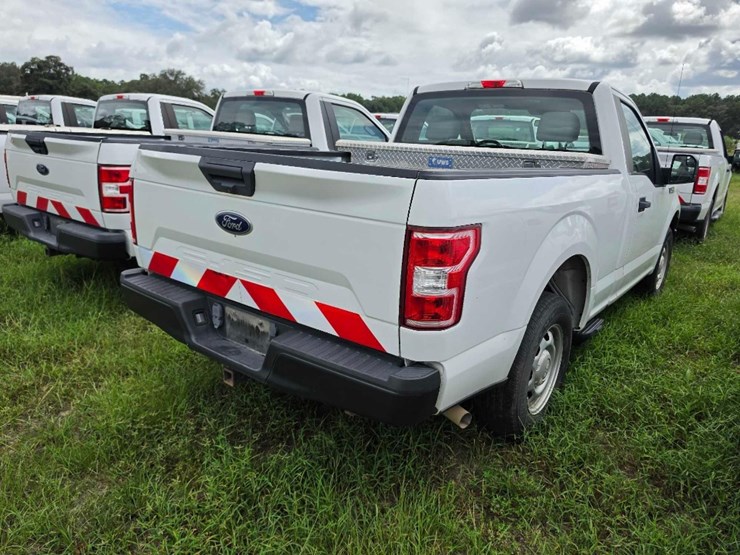 2019-ford-f150-xl-image-4