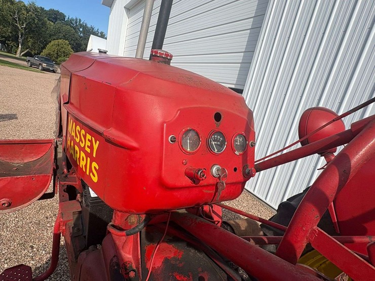 massey-ferguson-30-image-25
