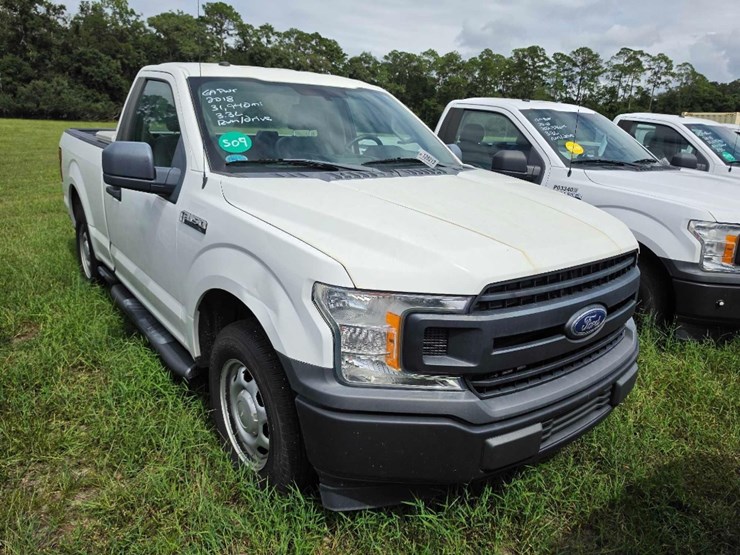 2018-ford-f150-xl-image-1