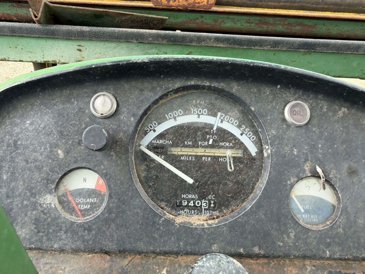 john-deere-4020-image-40