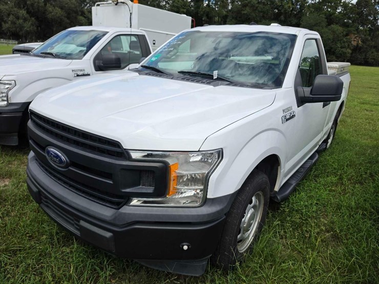 2019-ford-f150-xl-image-3