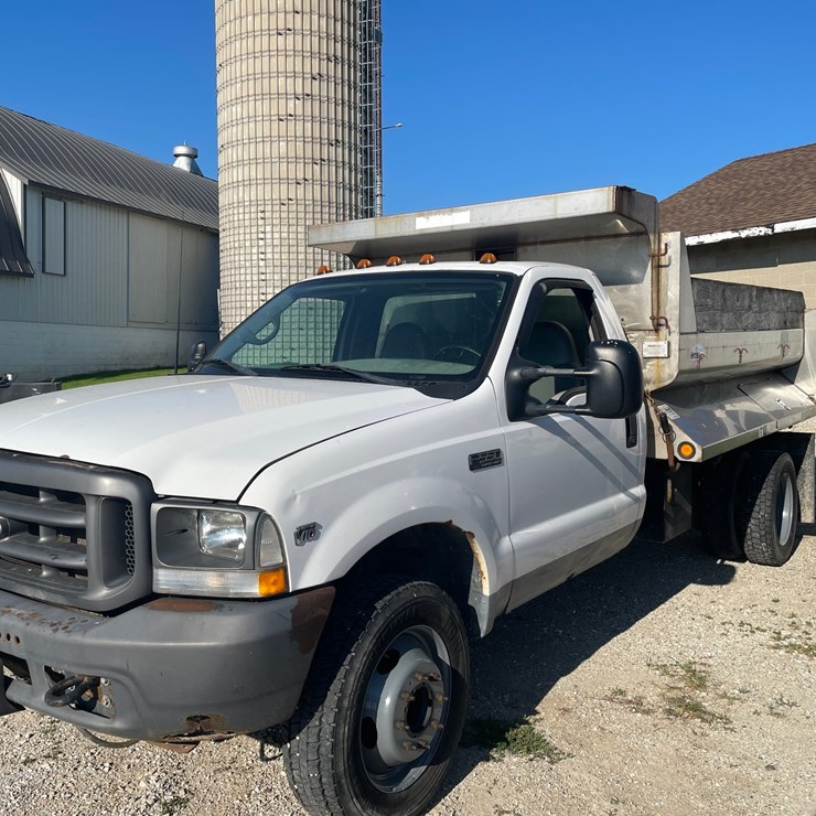 2002 FORD F550 XL