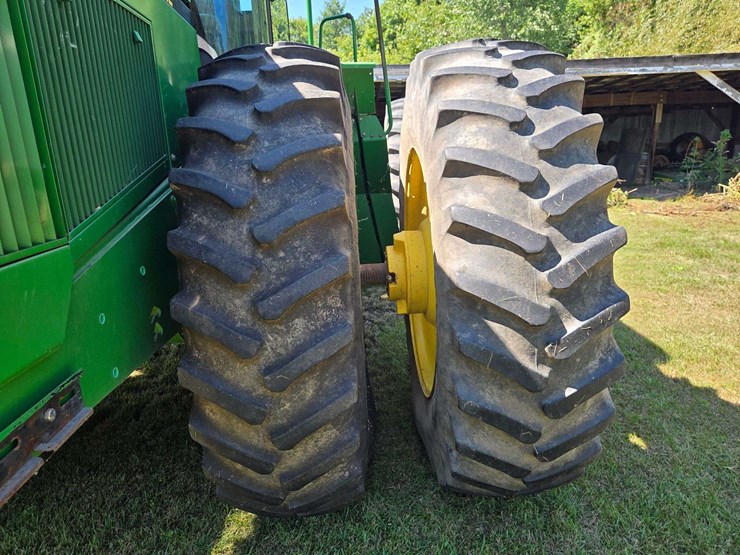 1992-john-deere-8760-image-15