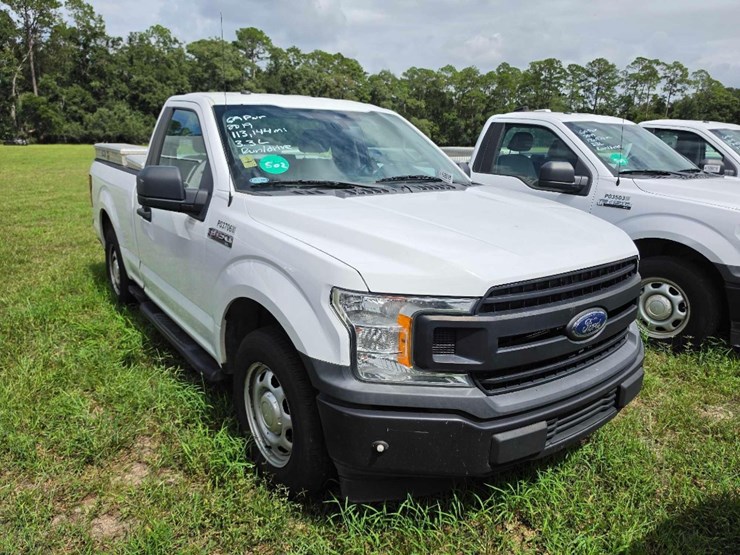 2019-ford-f150-xl-image-1