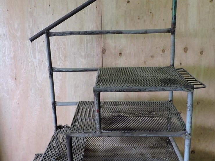 truck/tractor-maintenance-platform-image-1