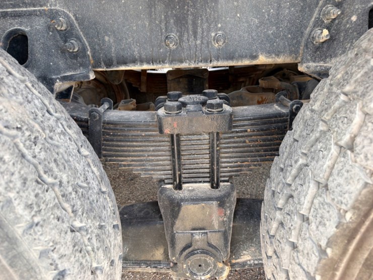 2012-peterbilt-367-image-6