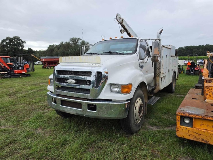 2007-ford-f750-image-3