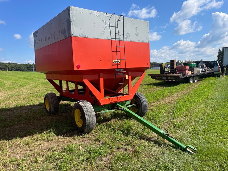 john-deere-1075-image-3