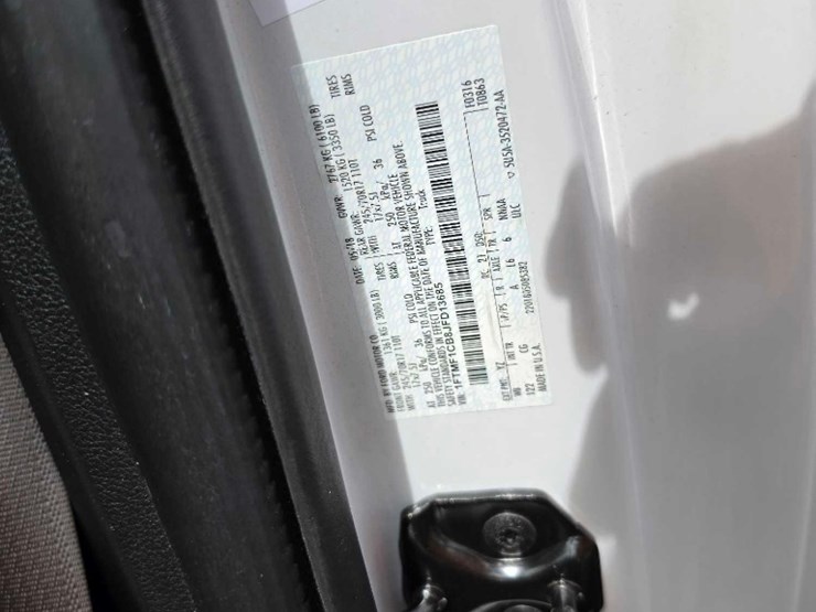 2018-ford-f150-xl-image-14