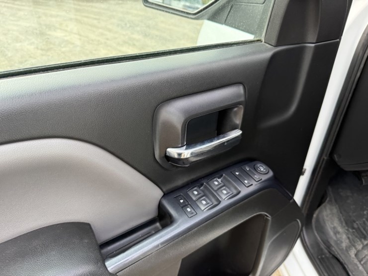 2015-chevrolet-silverado-1500-image-20