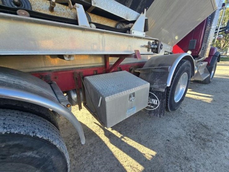 2016-kenworth-t880-image-60