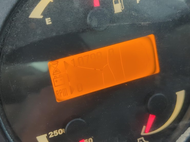 caterpillar-tl1055c-image-19