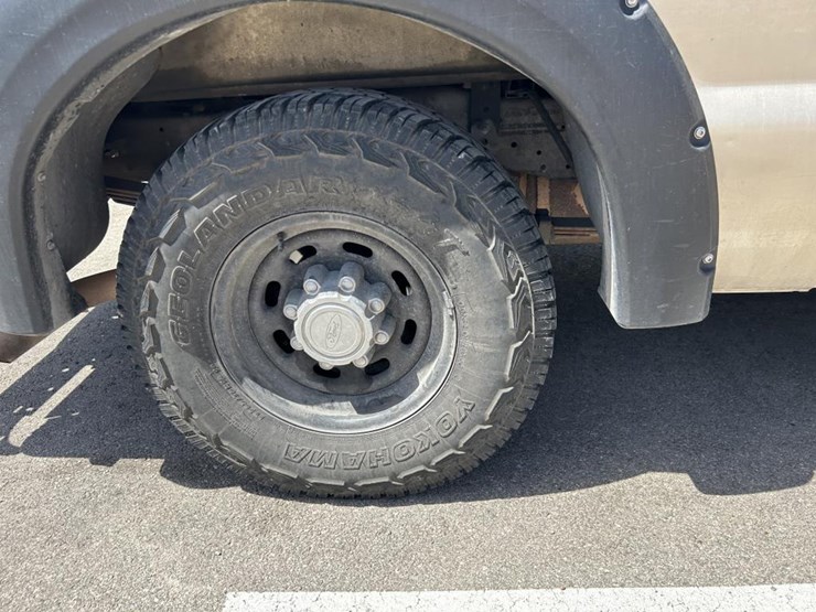 2001-ford-f250-image-14