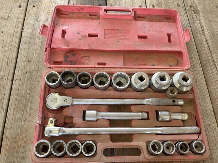3/4-inch-ratchet-set-image-3
