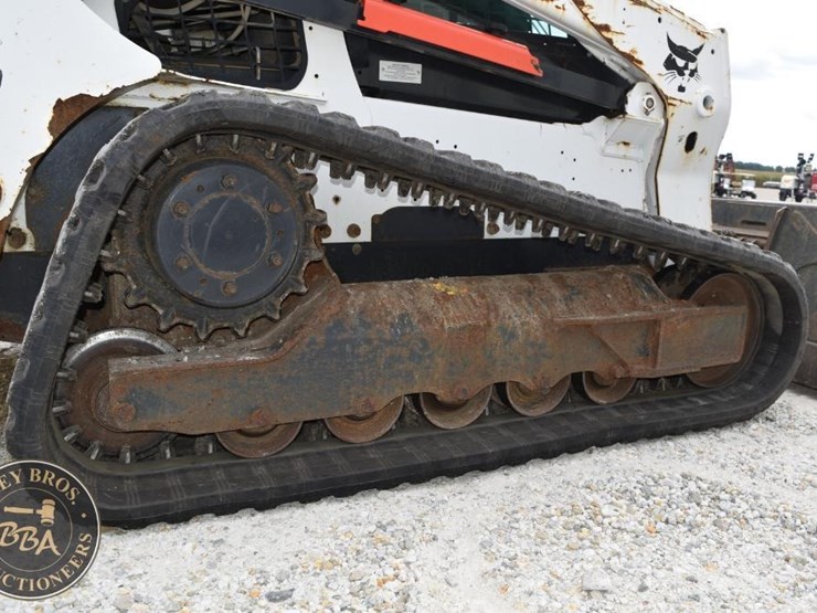 2016-bobcat-t770-image-40