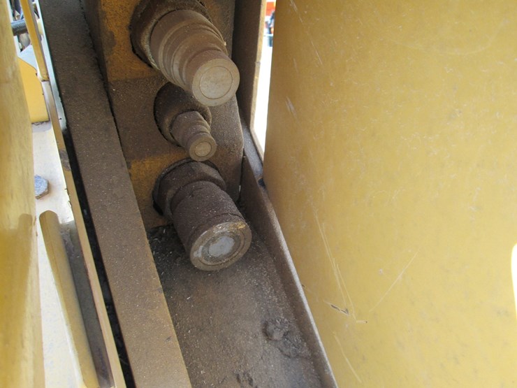 2018-caterpillar-299d2-xhp-image-21