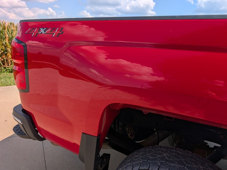 2018-chevrolet-2500hd-image-46