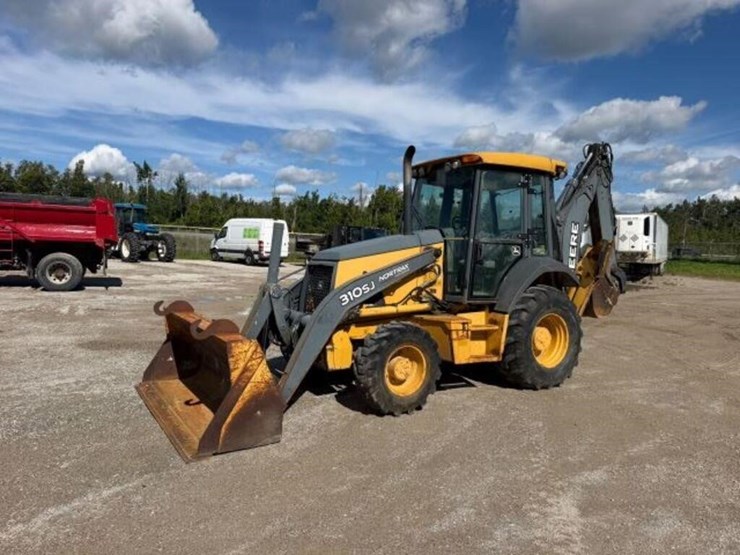 2011-deere-310sj-image-1