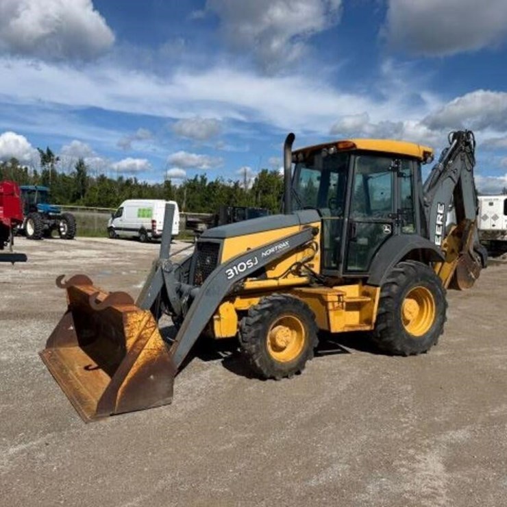 2011 DEERE 310SJ