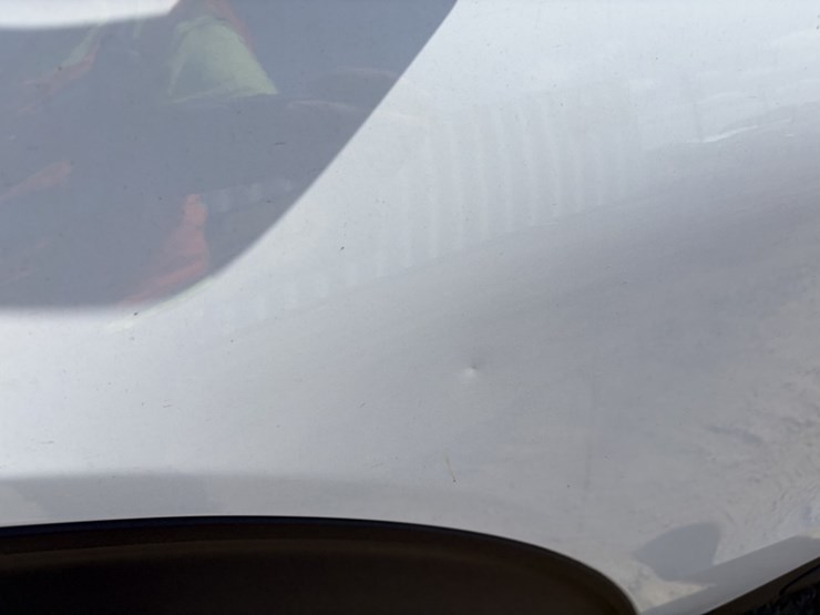 2020-ford-explorer-image-25