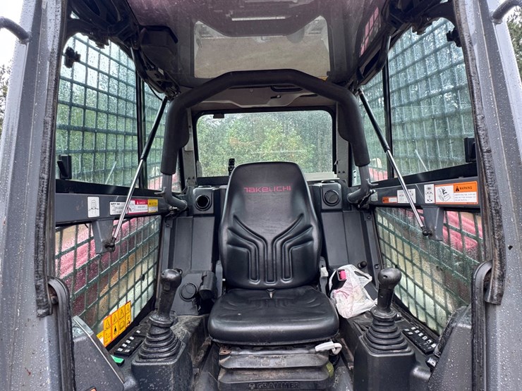 2022-takeuchi-tl12r2-image-6