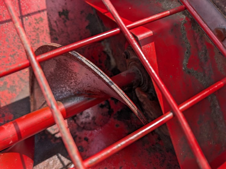 westfield-wr100-31-straight-auger-image-9