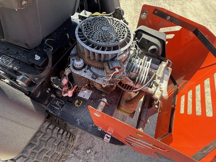 ariens-zoom-1640-zero-lawn-mower--non-operable-image-18