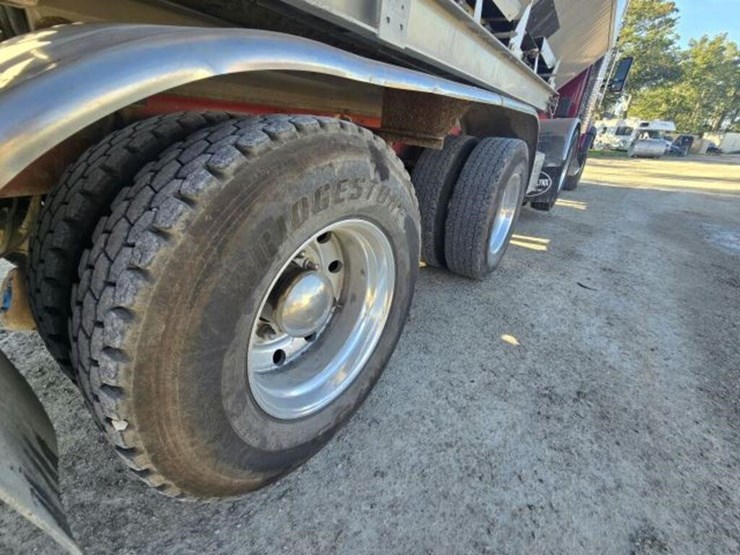 2016-kenworth-t880-image-62